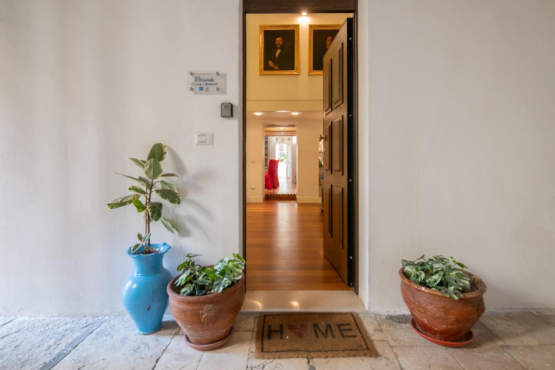 Riccardo Luxury Apartment Bari Exteriér fotografie